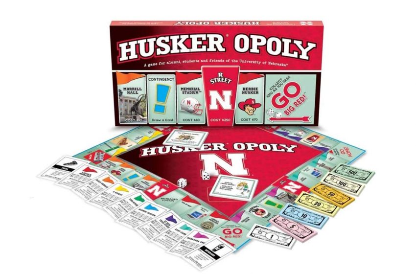  Huskeropoly Game (Nebraska Cornhuskers Monopoly Board Game)